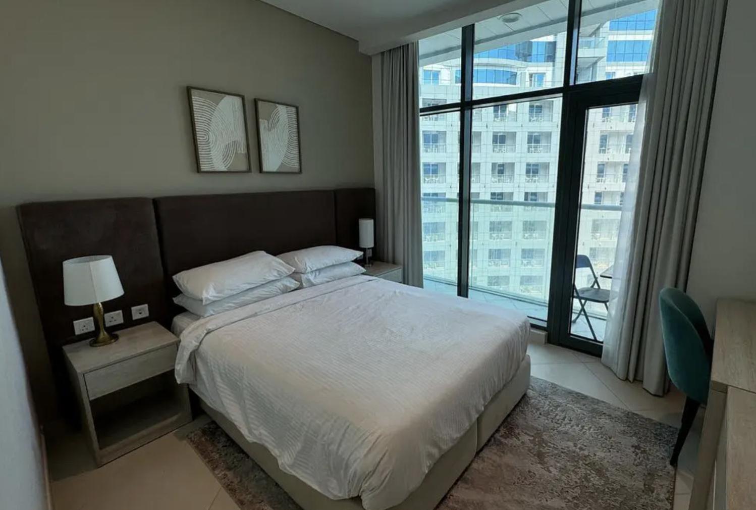 Seven Palm Luxury 1 Bedroom Apartment Dubai